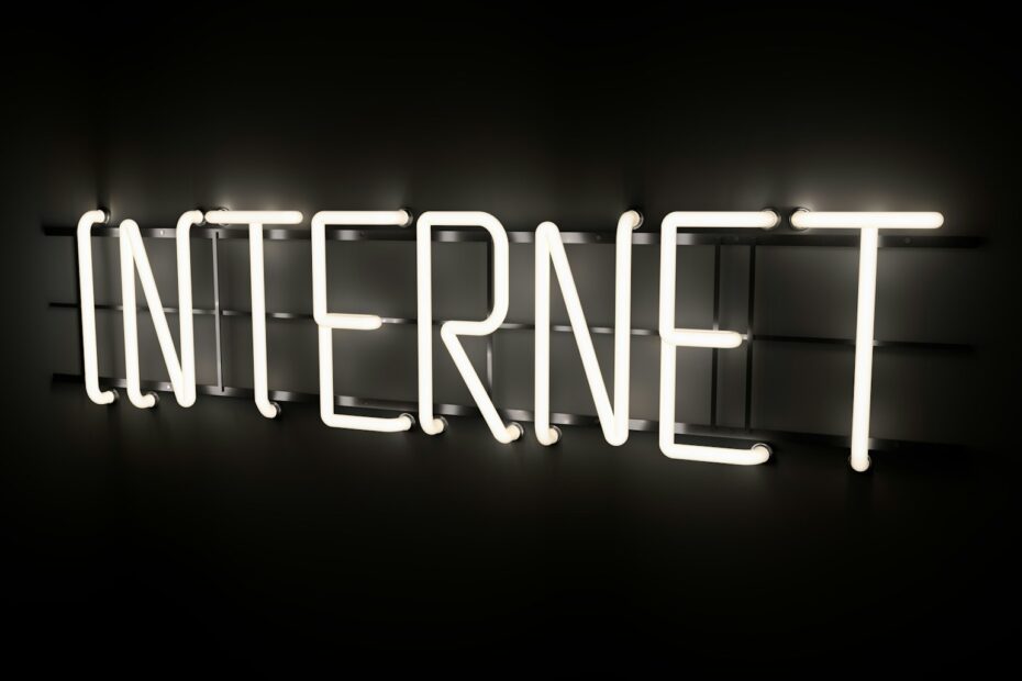 internet neon light sigange